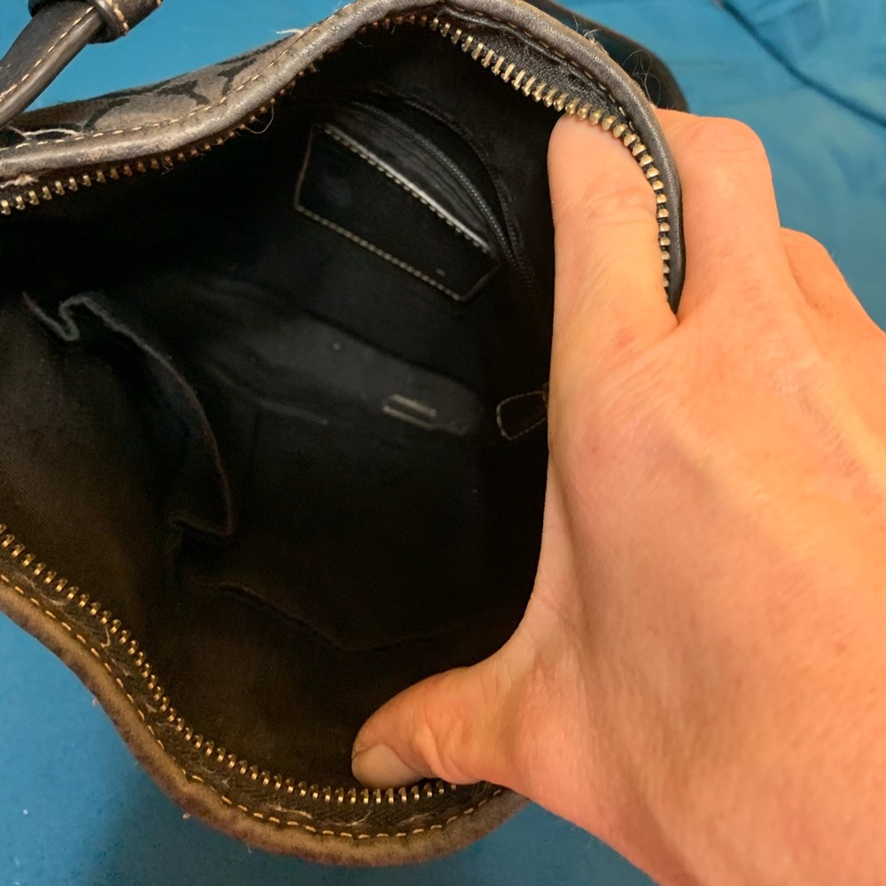 Coach Bag - Picture 2 of 4